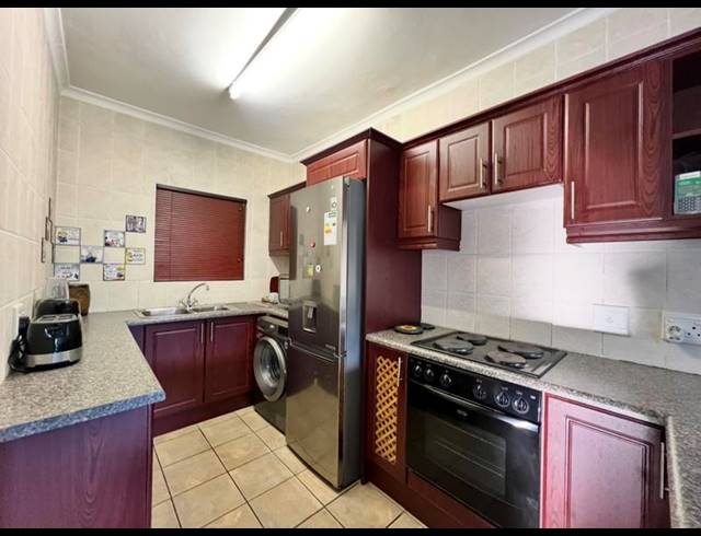 2 BEDROOM APARTMENT FOR SALE IN PRESTBURY